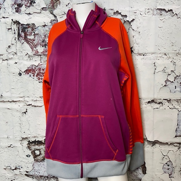 Nike Tops - Nike women’s zip up hoodie XL